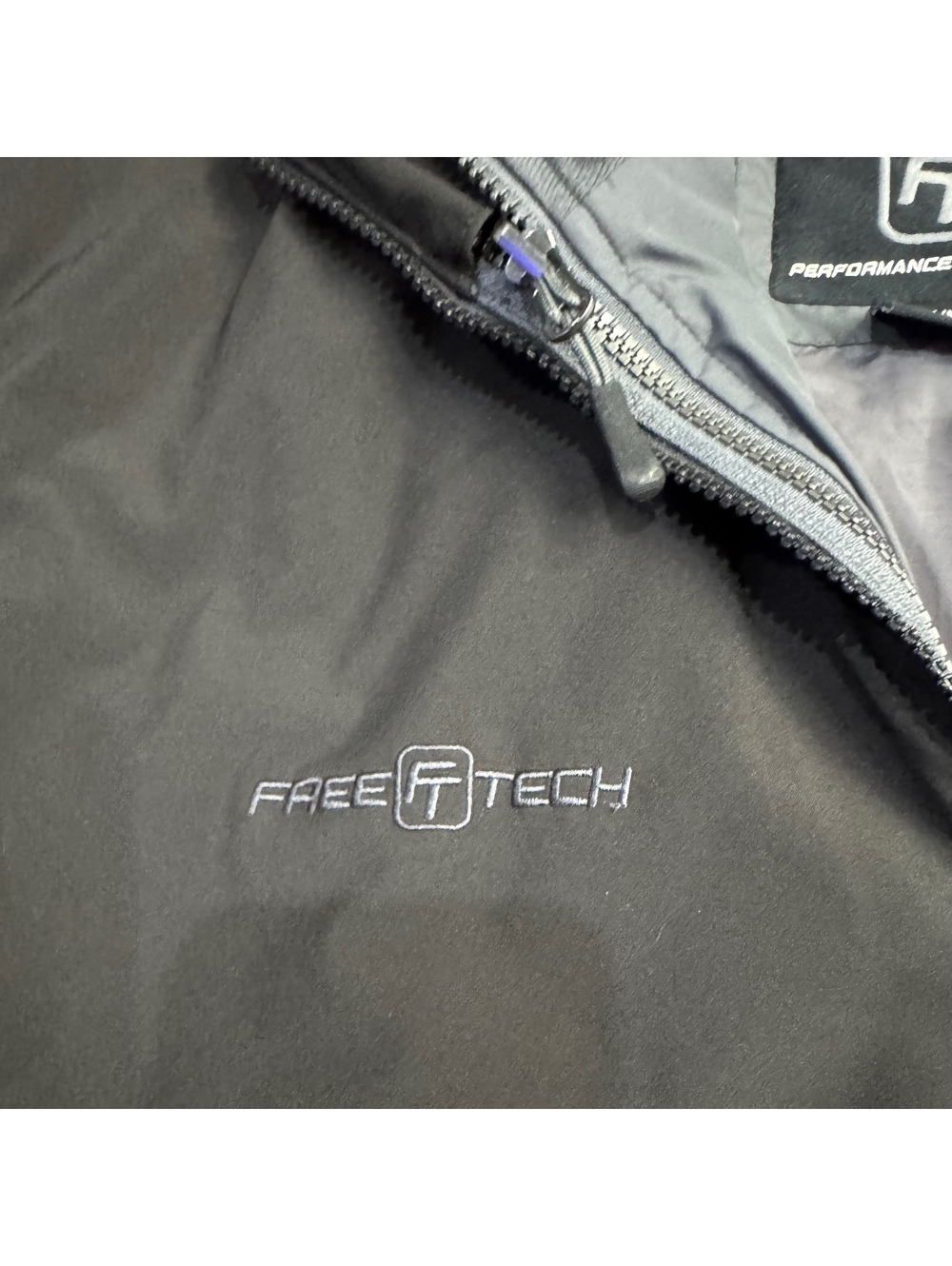 Free Tech Performance Soft Shell Hooded Jacket Black Men’s Medium Windproof View 2